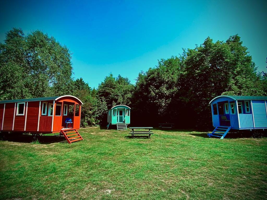 Pipowagens Bij Pannenkoekenrestaurant & Camping De Koppenjan 'Een Uniek Verblijf Met Kinderspeelboerderij' Jubbega-Schurega 외부 사진