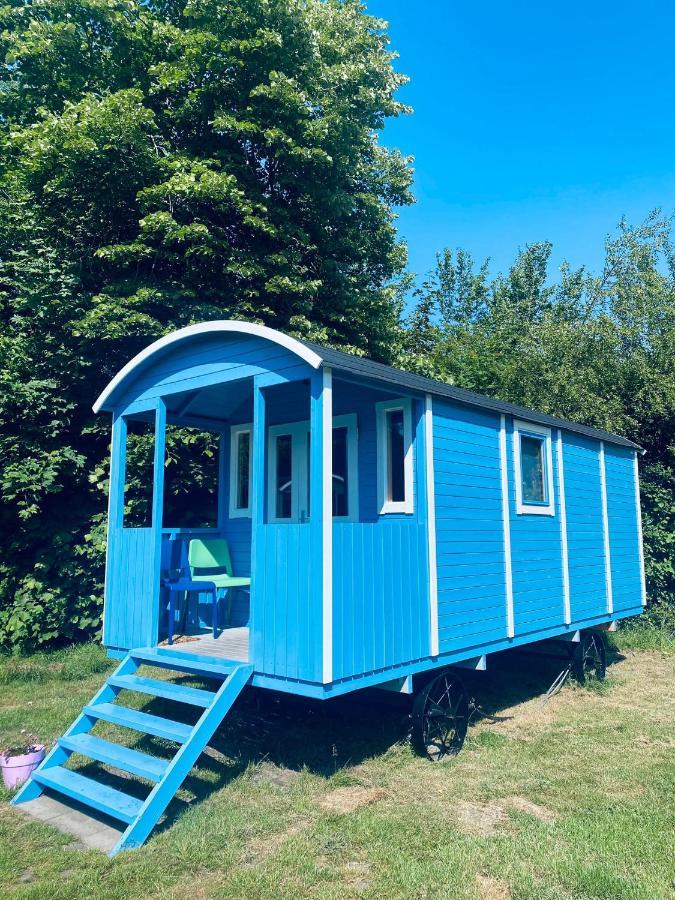 Pipowagens Bij Pannenkoekenrestaurant & Camping De Koppenjan 'Een Uniek Verblijf Met Kinderspeelboerderij' Jubbega-Schurega 외부 사진