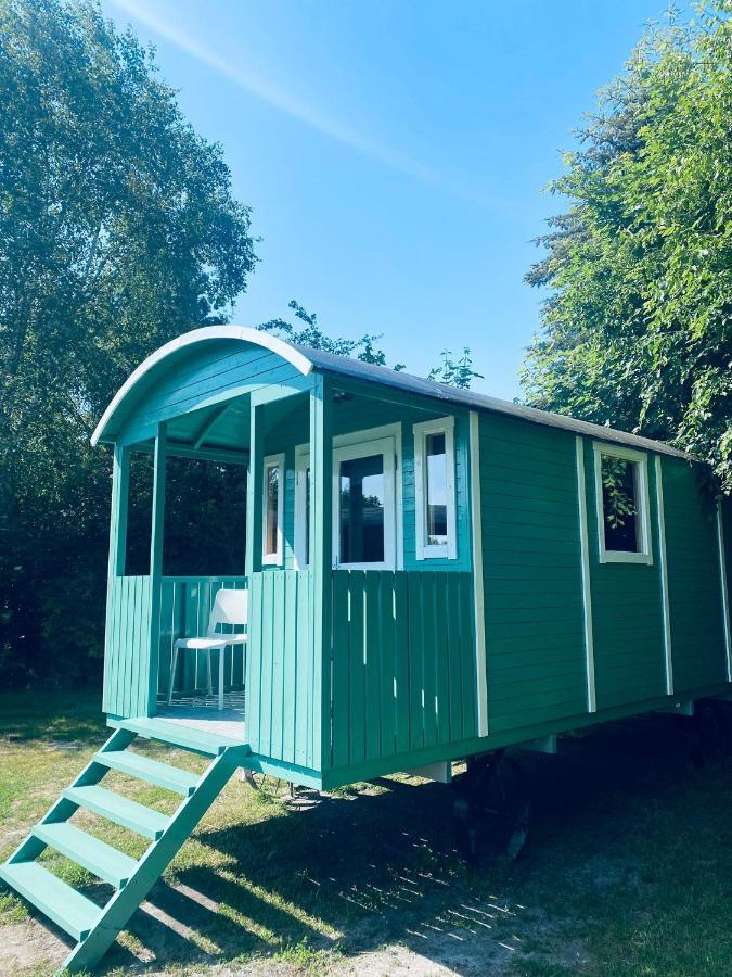 Pipowagens Bij Pannenkoekenrestaurant & Camping De Koppenjan 'Een Uniek Verblijf Met Kinderspeelboerderij' Jubbega-Schurega 외부 사진